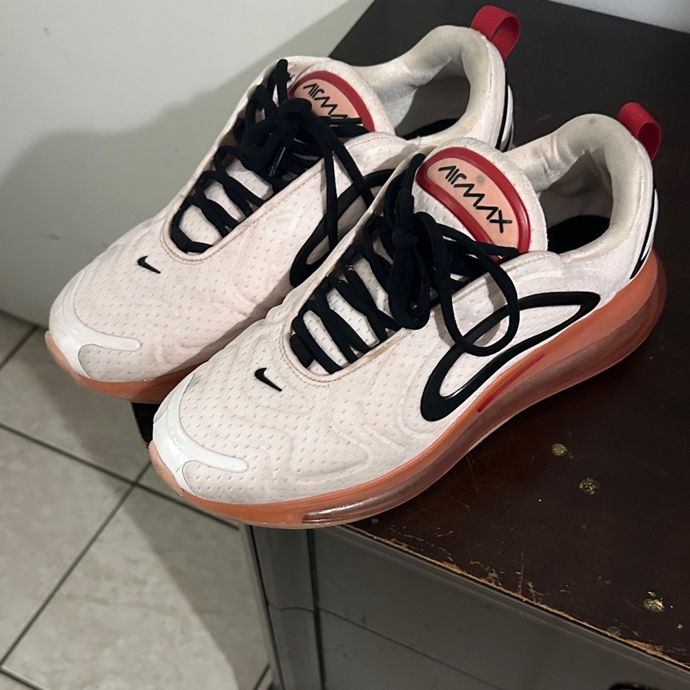 Nike Athletic Shoes in White and Orange